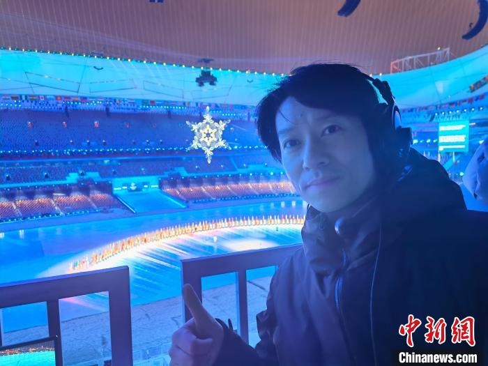 張文海在“鳥巢”內?！埼暮?供圖