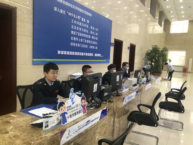 中共黨員、一等功榮立者王曙光不言放棄，堅(jiān)持到比賽最后（王鵬）.jpg
