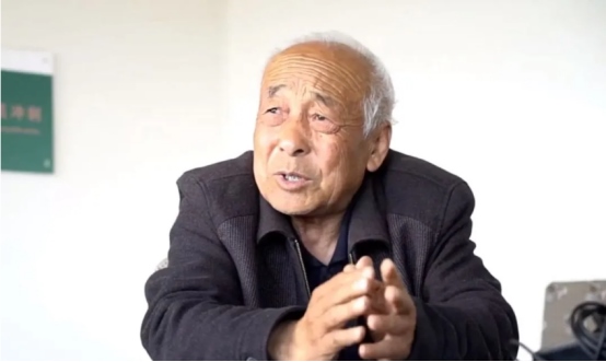 世界地球日，不忘治沙人1782.png