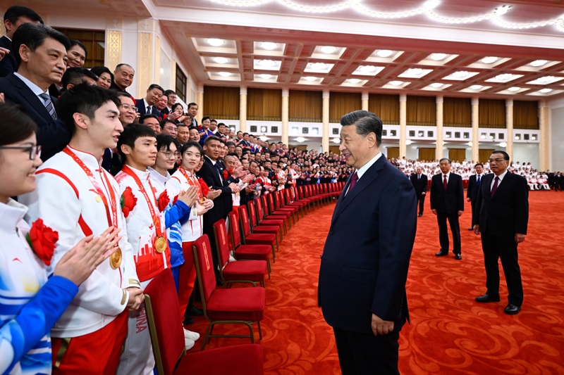 2022年4月8日，習近平總書記會見北京冬奧會、冬殘奧會突出貢獻集體代表、突出貢獻個人和中國體育代表團成員。