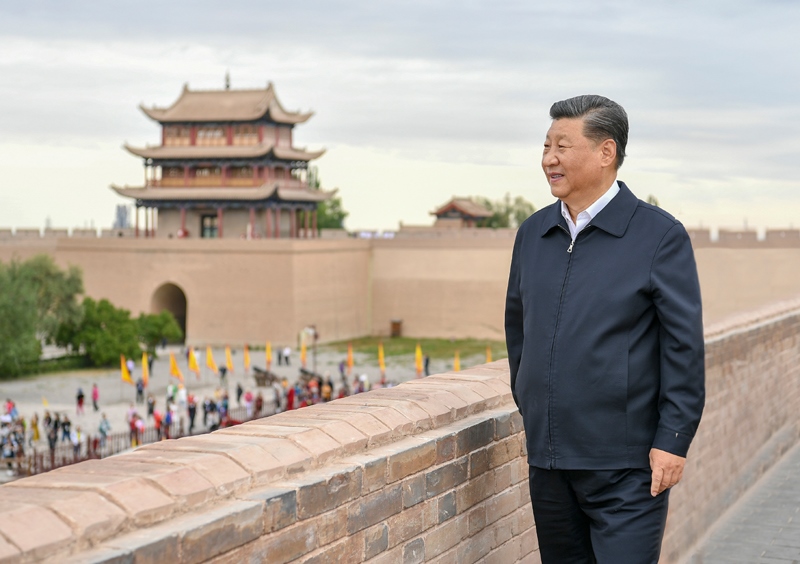 2019年8月20日，習(xí)近平總書記來到嘉峪關(guān)關(guān)城，登上城樓察看關(guān)城整體面貌，聽取河西走廊長城、關(guān)隘歷史文化情況介紹。
