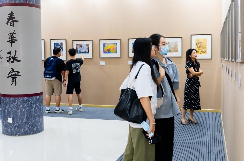 作品展現(xiàn)場。校方供圖