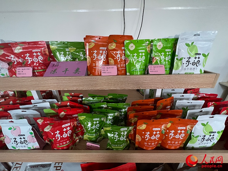 各種凍干食品。人民網(wǎng)記者 常雪梅攝