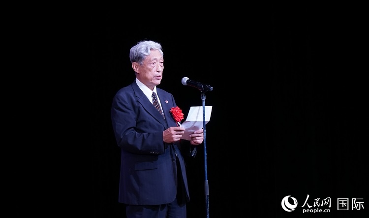 全華聯(lián)會(huì)長(zhǎng)何德倫發(fā)表致辭。人民網(wǎng) 蔣曉辰攝