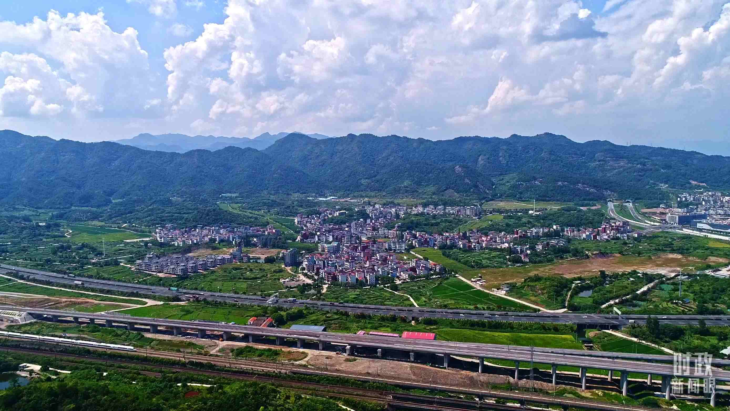 △李祖村航拍。（總臺央視記者范凱拍攝）