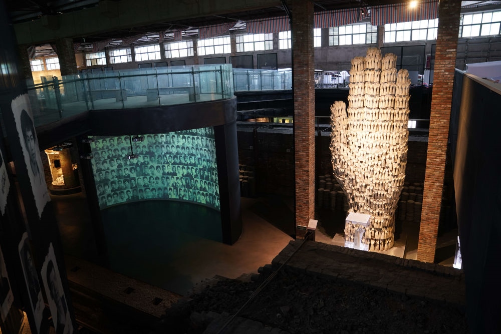 ↑這是景德鎮(zhèn)陶瓷工業(yè)遺產(chǎn)博物館內(nèi)景（2023年5月16日攝）。