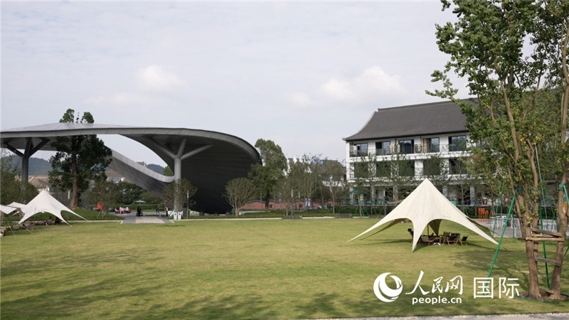 安吉露營地。人民網(wǎng) 彭昱凱攝