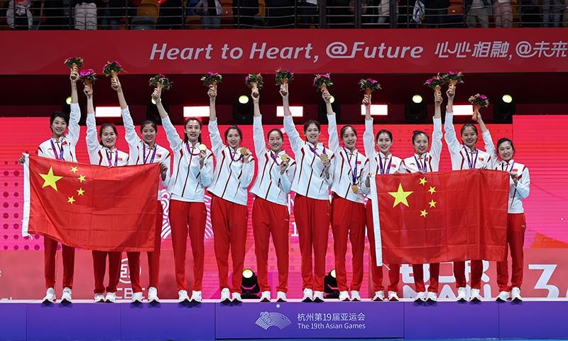 △2023年10月7日，杭州亞運(yùn)會，中國女排再創(chuàng)佳績，以六戰(zhàn)全勝第九次摘得亞運(yùn)金牌。
