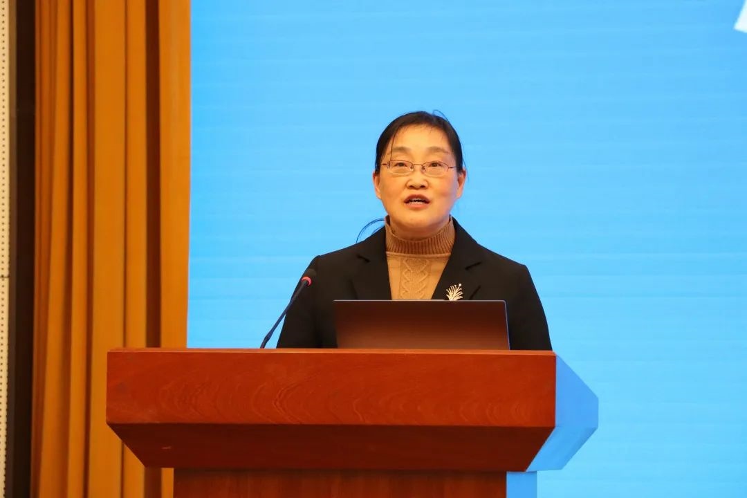 浙江省社會科學界聯(lián)合會黨組成員、秘書長劉東致辭。主辦方供圖