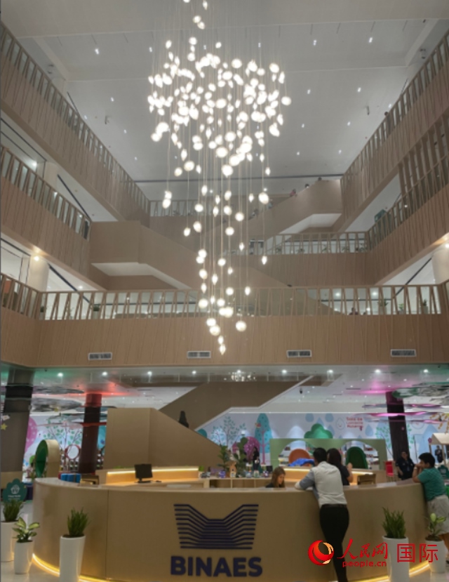 圖為中國援助薩爾瓦多國家圖書館內景。 人民網記者 彭敏攝