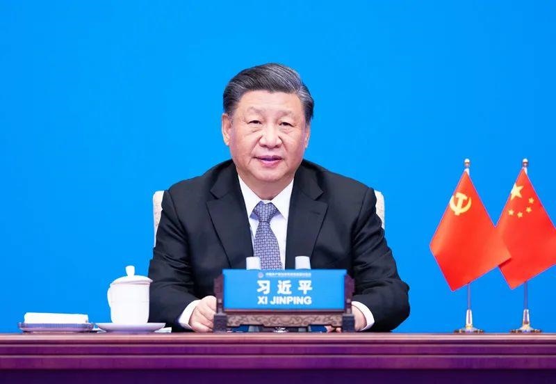 3月15日，習(xí)近平總書記在北京出席中國(guó)共產(chǎn)黨與世界政黨高層對(duì)話會(huì)并發(fā)表題為《攜手同行現(xiàn)代化之路》的主旨講話。