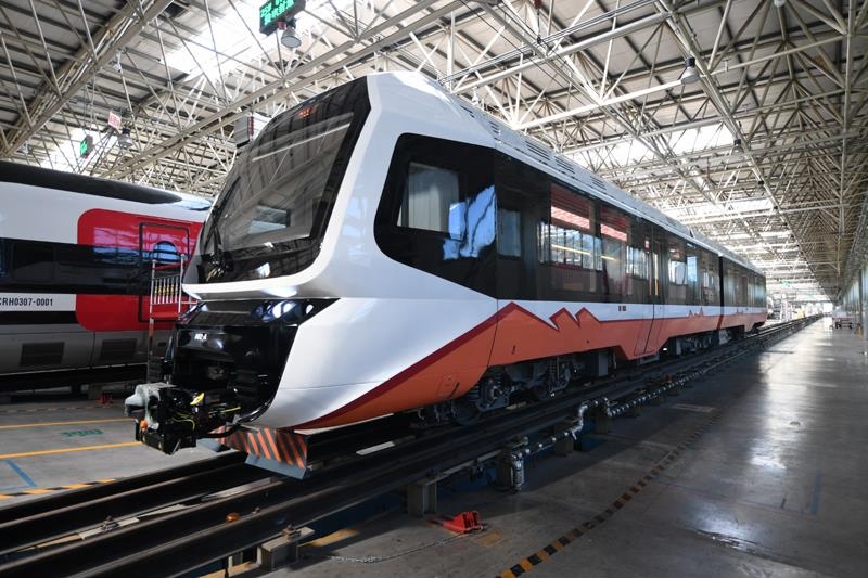 △2023年6月6日，中國中車出口阿根廷新能源輕軌車輛首列車在中車唐山公司下線。
