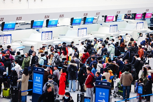 2024年春運(yùn)首日，大興機(jī)場預(yù)計保障進(jìn)出港旅客13.59萬人次。大興機(jī)場供圖