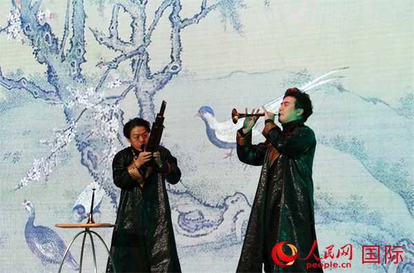 嗩吶表演《百鳥(niǎo)朝鳳》。人民網(wǎng) 許可攝