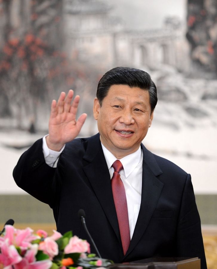 2012年11月15日，剛剛在中共十八屆一中全會(huì)上當(dāng)選中共中央總書記的習(xí)近平在北京人民大會(huì)堂同采訪十八大的中外記者親切見(jiàn)面。新華社記者 謝環(huán)馳 攝