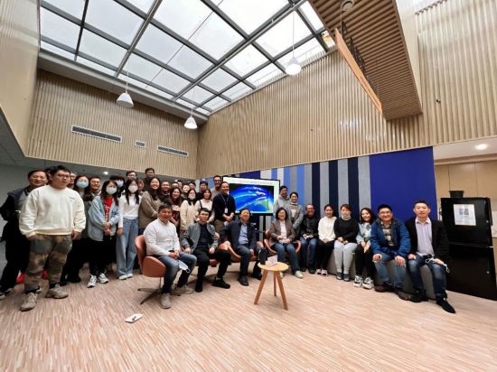 團隊歷史照片。（中國科學院上海光學精密機械研究所供圖）