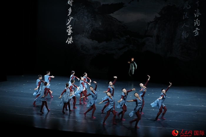 《詩憶東坡》美國巡演將持續(xù)2周，在華盛頓、紐約進行共計8場演出。人民網記者 李志偉攝