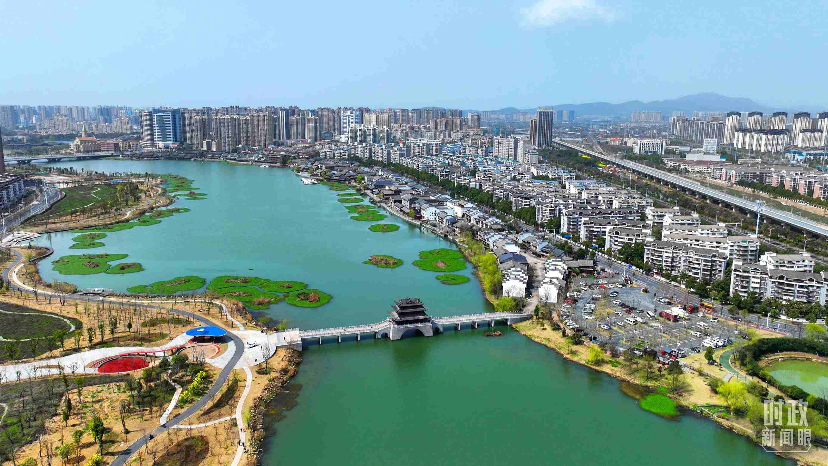 湖南常德。此次座談會前，習(xí)近平在長沙、常德兩地實(shí)地考察。（總臺央視記者范凱拍攝）