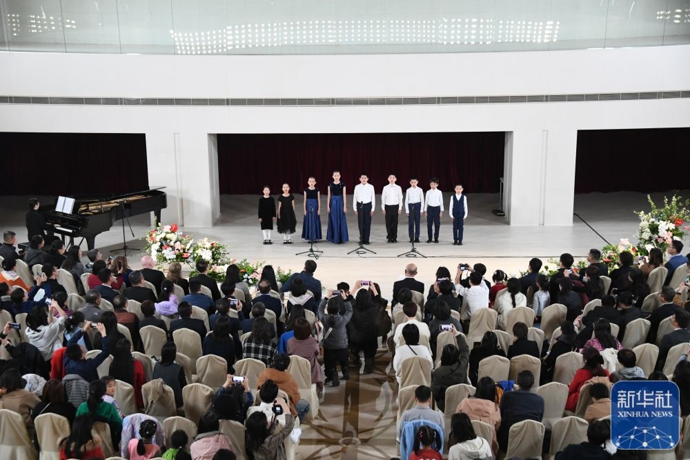 3月21日，金融街童聲合唱團(tuán)在音樂(lè)會(huì)上演出。新華社記者 任超 攝