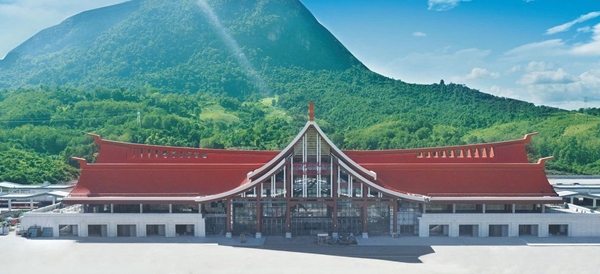 中老鐵路增開1對(duì)國際旅客列車。國鐵集團(tuán)供圖