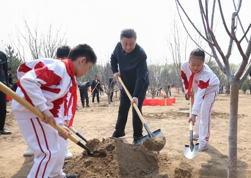 △2024年4月3日，習(xí)近平總書(shū)記來(lái)到北京市通州區(qū)潞城鎮(zhèn)參加首都義務(wù)植樹(shù)活動(dòng)。