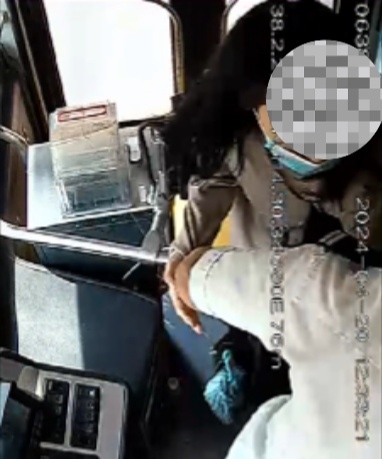 公交車上他一聲大吼！魏杰，好樣的！