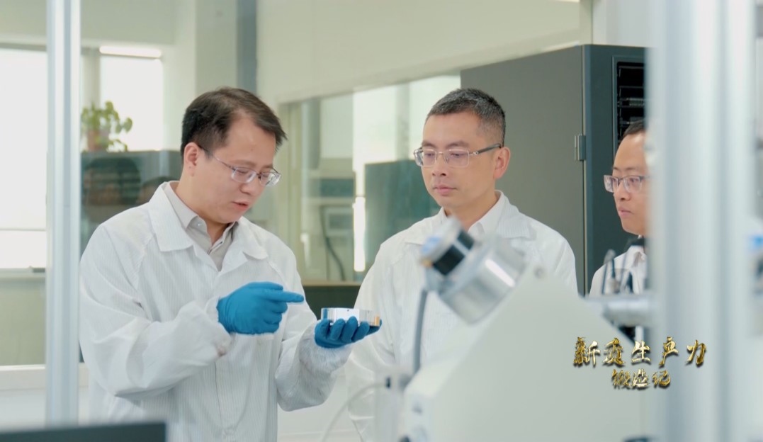 長沙巴斯夫杉杉電池材料研究院，正在進行電池材料研究。