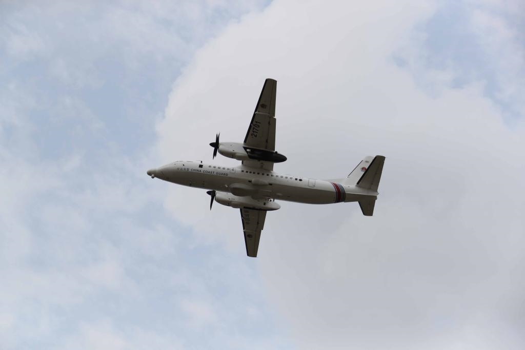 圖為5月14日海警飛機(jī)在休漁海域進(jìn)行空中巡查。（中國海警局南海分局供圖）