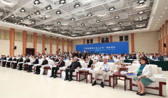 6月12日，“中國新疆的歷史與未來”國際論壇在喀什舉辦。（圖片來源：民族畫報）