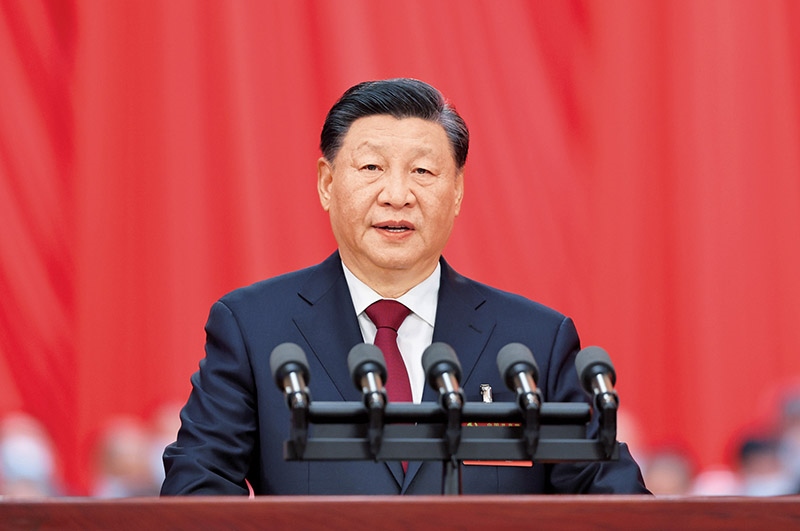 2022年10月16日，中國(guó)共產(chǎn)黨第二十次全國(guó)代表大會(huì)在北京人民大會(huì)堂開(kāi)幕。習(xí)近平代表第十九屆中央委員會(huì)向大會(huì)作報(bào)告。 新華社記者 姚大偉/攝