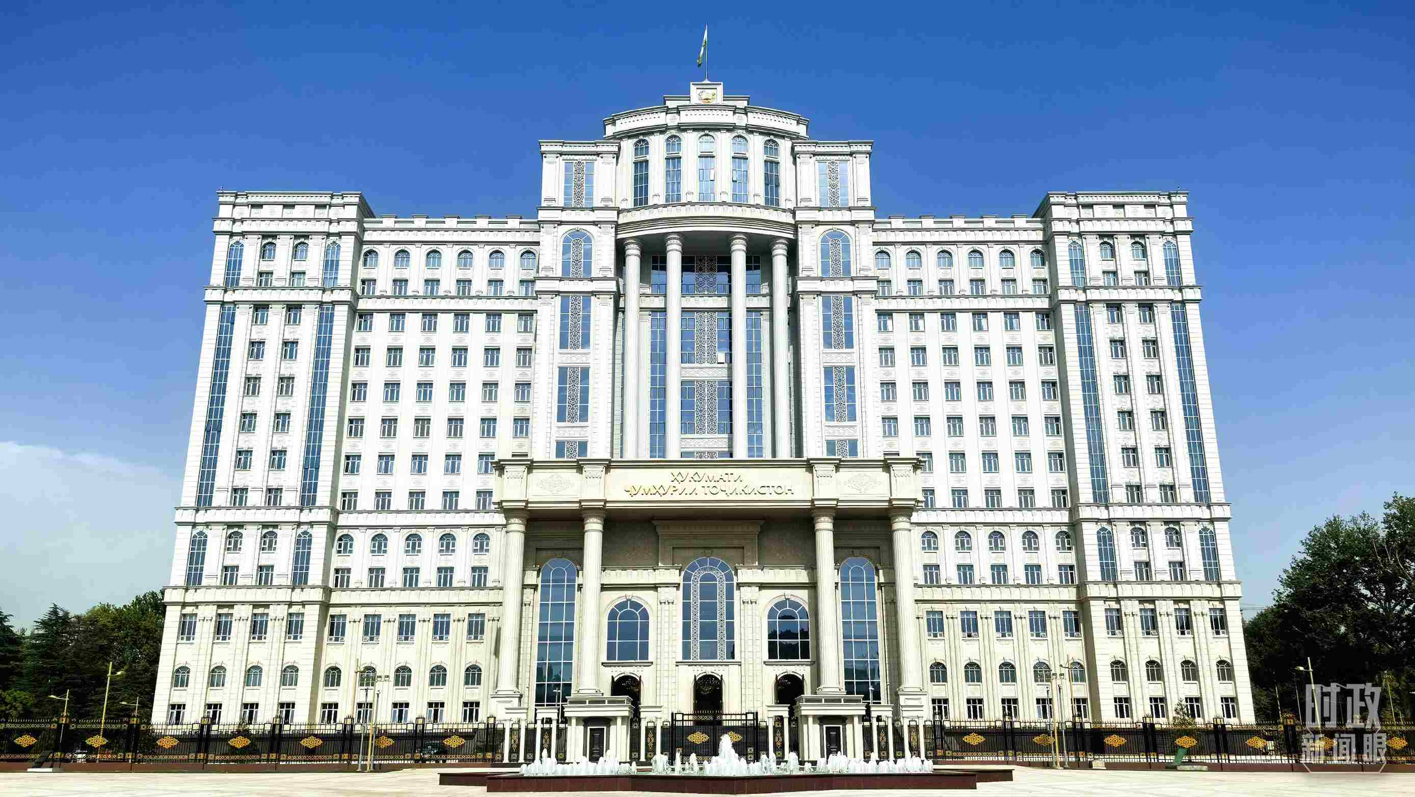 △中方援建塔政府大樓。（總臺央視記者鄂介甫拍攝）