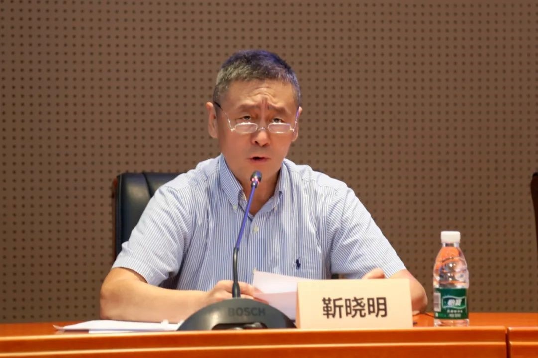 科技外交專家委員會主任委員、科技部國際合作司原司長靳曉明致辭。主辦方供圖