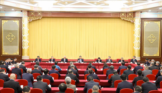 2024年3月6日，中共中央總書(shū)記、國(guó)家主席、中央軍委主席習(xí)近平看望參加全國(guó)政協(xié)十四屆二次會(huì)議的民革、科技界、環(huán)境資源界委員，并參加聯(lián)組會(huì)，聽(tīng)取意見(jiàn)和建議。新華社記者 黃敬文 攝