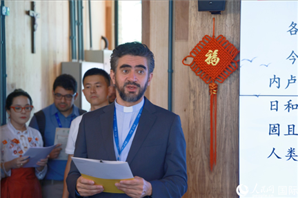 里約天主教大學(xué)校長安德森·佩德羅索在活動(dòng)現(xiàn)場(chǎng)致辭。人民網(wǎng)記者 陳海琪攝