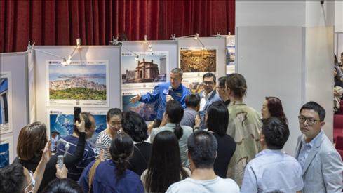 5月29日，“宇宙·金磚國家”圖片巡回展在北京舉辦，活動現(xiàn)場吸引了眾多中國觀眾。北京俄羅斯文化中心供圖