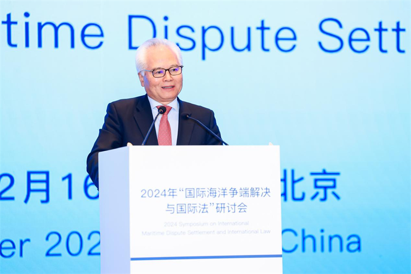 華陽(yáng)海洋研究中心理事長(zhǎng)、中國(guó)南海研究院學(xué)術(shù)委員會(huì)主席吳士存在開(kāi)幕式致歡迎辭。華陽(yáng)海洋研究中心供圖
