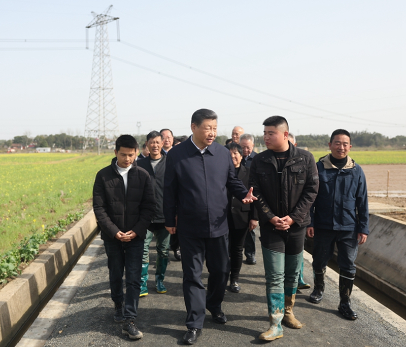 2024年3月19日，習(xí)近平總書(shū)記在湖南常德港中坪村考察。