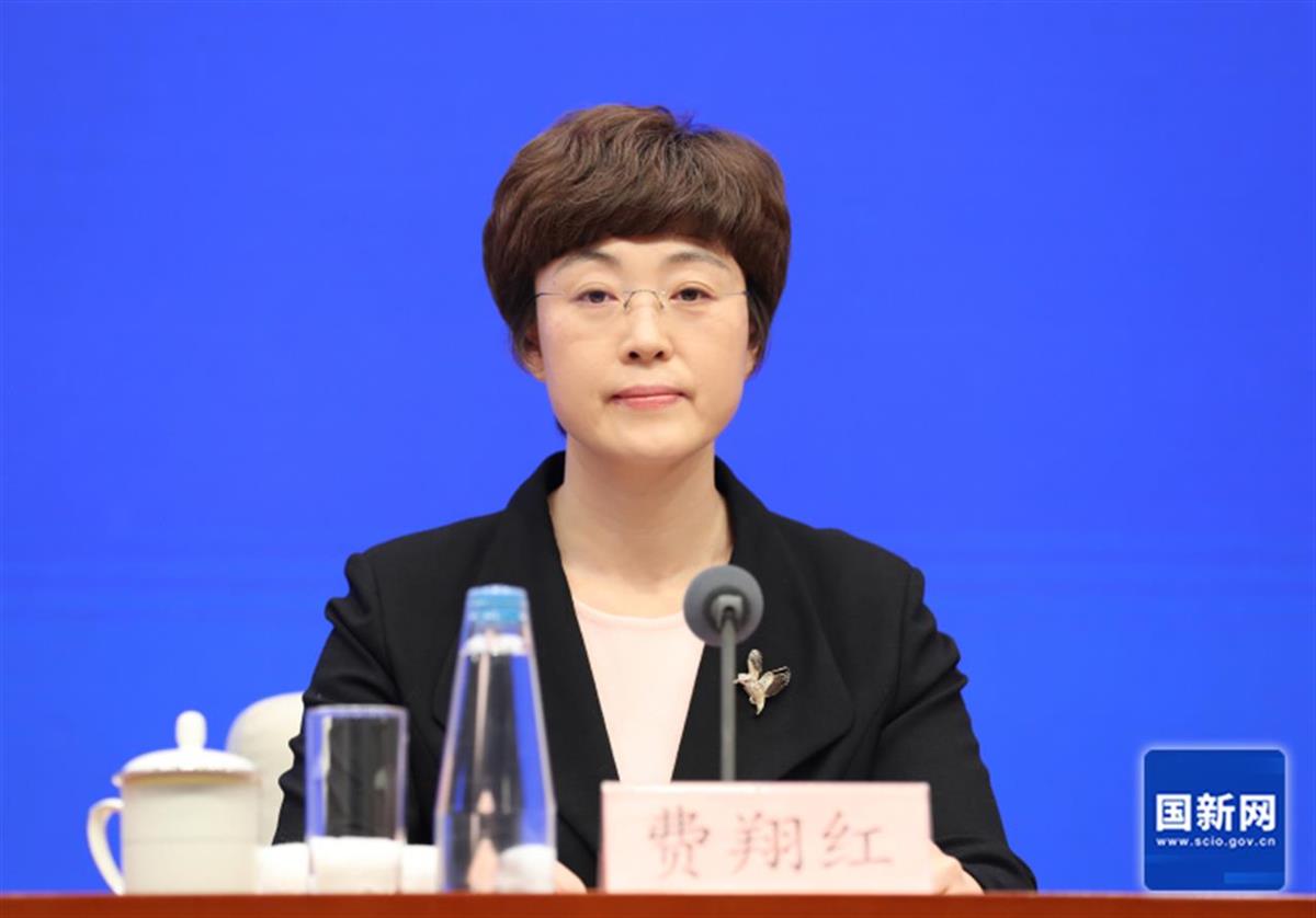 司法部新聞發(fā)言人、法治宣傳中心主任費(fèi)翔紅。圖片來(lái)源：國(guó)新網(wǎng)