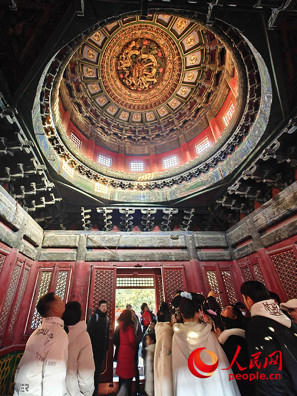 2025年1月，游客正在故宮博物院參觀。人民網(wǎng)記者 韋衍行攝