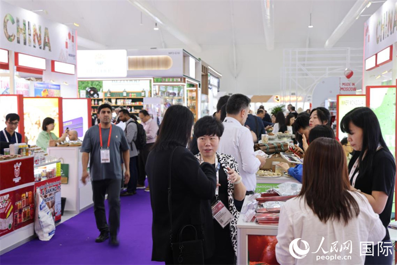 第三十屆海灣食品展正在迪拜舉行，圖為中國館一角。人民網(wǎng)記者 張志文攝