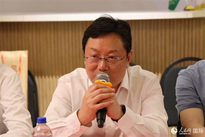 山東省濰坊市副市長狄波在座談會(huì)上致辭。人民網(wǎng)記者 陳海琪攝