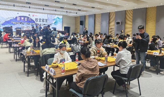 比賽現(xiàn)場(chǎng)。人民網(wǎng)記者 李乃妍攝