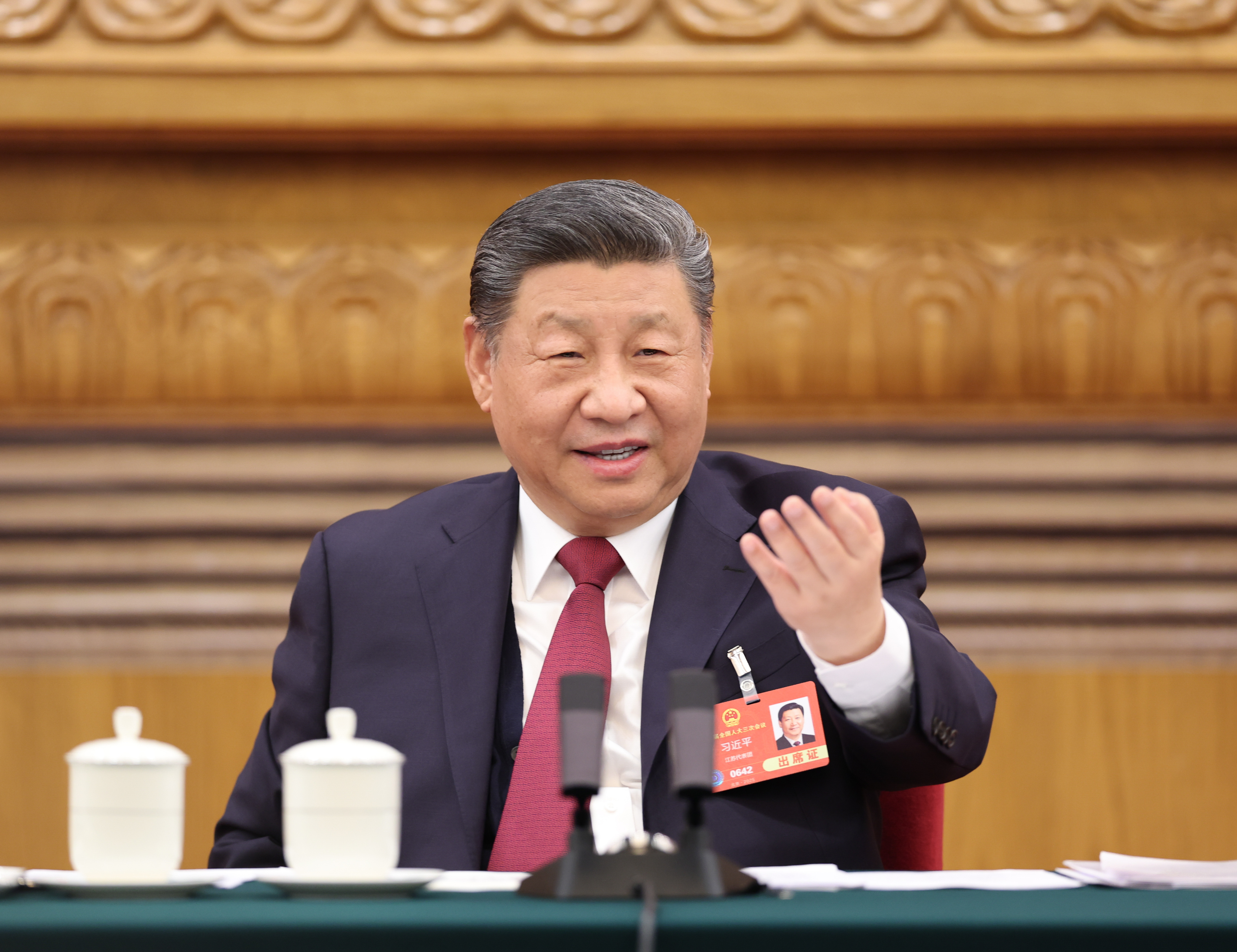 △3月5日下午，中共中央總書記、國家主席、中央軍委主席習(xí)近平參加他所在的十四屆全國人大三次會議江蘇代表團(tuán)審議。