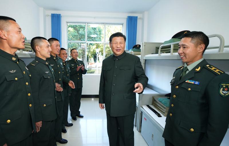 2020年1月19日，習(xí)近平主席視察駐云南部隊，深入邊防一線，看望慰問官兵。