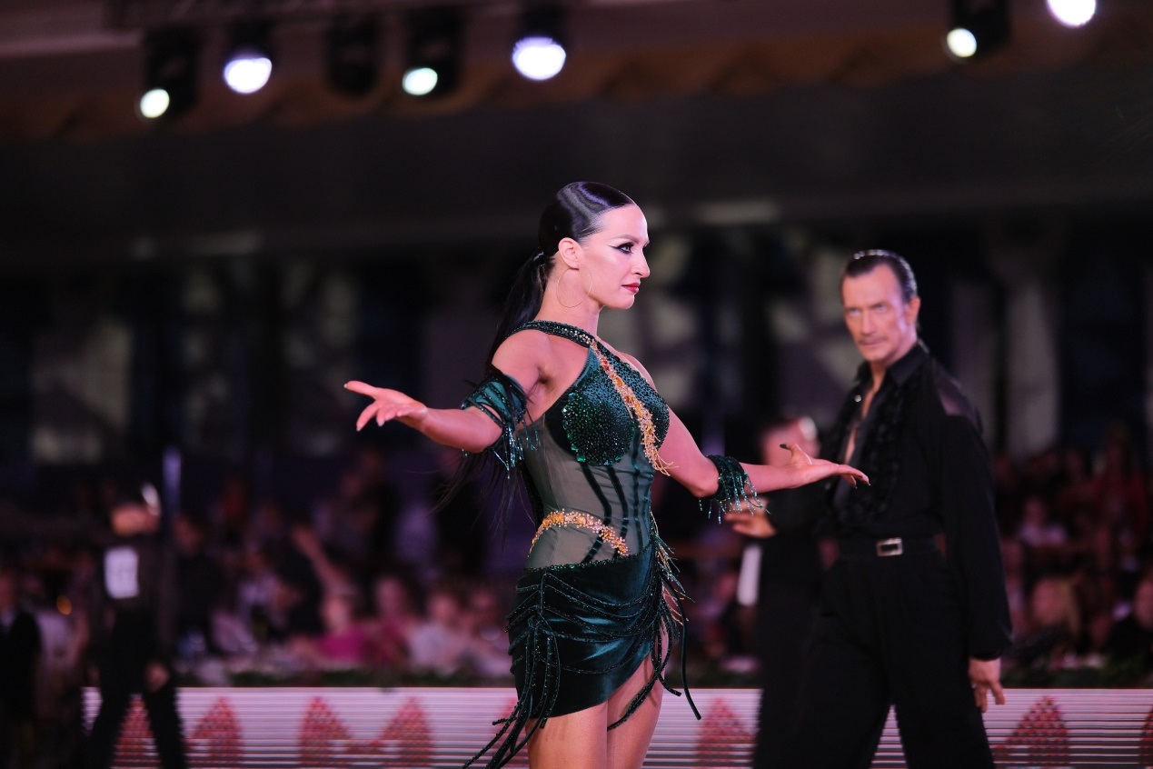 第七屆“克里姆林宮杯”國(guó)標(biāo)舞錦標(biāo)賽現(xiàn)場(chǎng)。于子恒攝