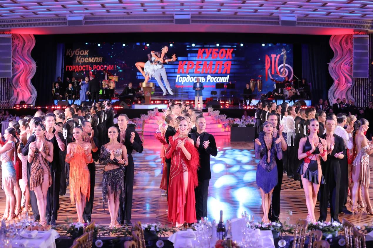 第七屆“克里姆林宮杯”國(guó)標(biāo)舞錦標(biāo)賽現(xiàn)場(chǎng)。于子恒攝