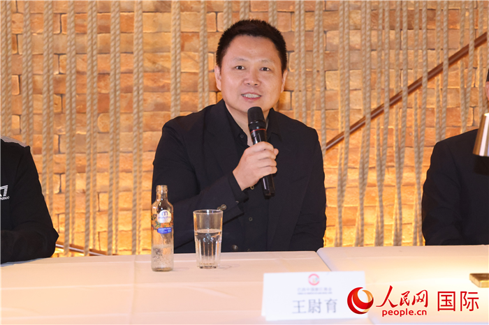 中國(guó)駐里約熱內(nèi)盧總領(lǐng)館副總領(lǐng)事王尉育在座談會(huì)上致辭。 人民網(wǎng)記者 時(shí)元皓攝