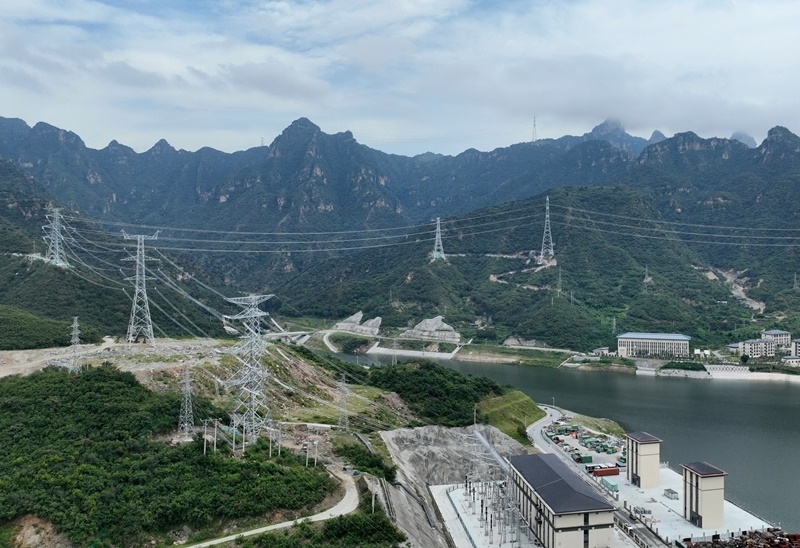 河北易縣:抽水蓄能電站配套工程500千伏特高壓送出線路投運(2)XxjpsgC007022_20250827_PEPFN0A001.jpg